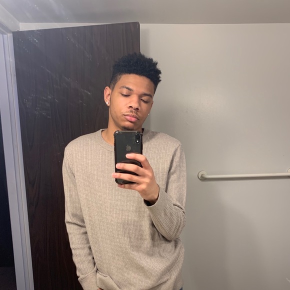 Meet your Posher, Justin - Picture 1 of 1